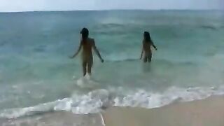 Teen on the beach - Nudist Lesbo