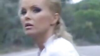 Young Lesbian Needs Help