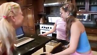 Tiny Summer and Horny Topanga - Meeting of the mind