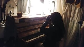 Saveliy Merqulove - The Peaceful Stranger - Piano Stranding