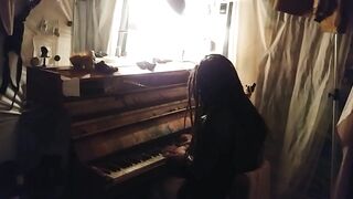 Saveliy Merqulove - The Peaceful Stranger - Piano Stranding