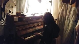 Saveliy Merqulove - The Peaceful Stranger - Piano Stranding