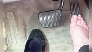 Pedal Play: Fast Speed and Wank Instructions with Large Feet, Full Control