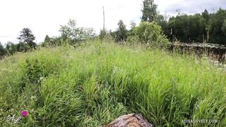 Chase Me & Screw Me - Cum on the Large Butt eighteen y.o Girlfriend Outdoor