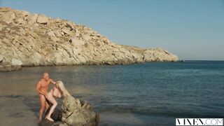 VIXEN Kendra Sunderland ardent sex on a beach
