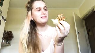 hawt hotty eats vegemite scroll
