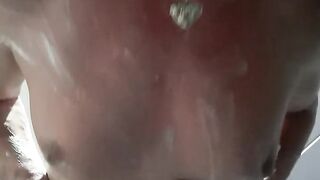 Shower time finger screw