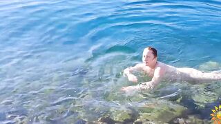 Marvelous Amateur Naturist: Outdoor Stretching & Stripped Swimming Art