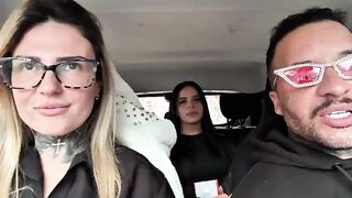 We called the candy vendor hotty from Farol! To be a porn actress and have great sex in our car! The nineteen-year-old accepted and we had great sex with her until that babe had a great climax.