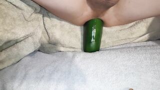 Large cucumber vegetable insertion anal training