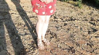 ⭐ Alice - Squatting to void urine in public outdoors - for all u pee lovers out there ;)