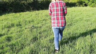 ⭐ Glistening Public Jeans Wetting In Nature ;)