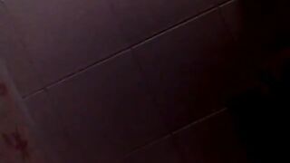 Артем дрочит член сам себе ногами self suck autofellatio self footjob 2015