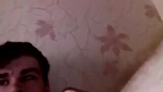 Артем дрочит член сам себе ногами self suck autofellatio self footjob 2015