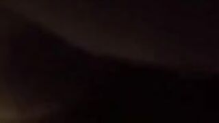 je me caresse sous la douche avant de baiser mon beau pere