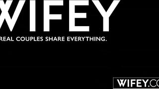 WIFEY Married Blond Jackie Diary Screws A Giant Ebony Schlong, Her Loving Spouse Films It Happen!