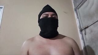 Hetero stroking for the 1st time IN SPANISH Kairober