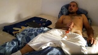 polish chap wanking to climax