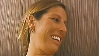 Amateur fuckfest with 2 gorgeous ladies