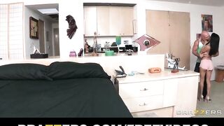 HAWT Latin chick Veronica Rodriguez learns this babe can squirt