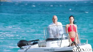 VIXEN Latin babe Sugar Baby Satisfies Her Dad On Vacation