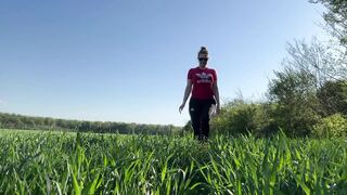 Outdoor Squirt In nature's garb