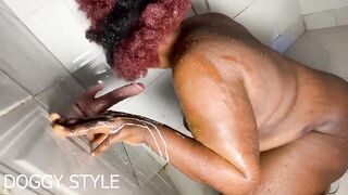 Feeling My Lesbo Snatch in the Washroom to Cum