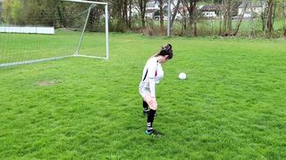 Transsexual football doxy! After training, it's time for a blow job!