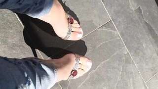 Kylie Jenner Feet Images Compilation (Fantastic Hawt Feet)