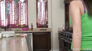Baking Lesbians Eating Pussy