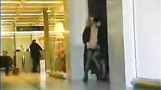 Exhib in aerorort. Fur coat