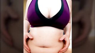 My full fluphy abdomen and 36D titties getting bounced around in SLOWMO