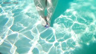 SSBBW Underwater Feet