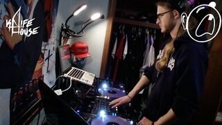 Sex Crazed Nymph Guzzles Cum & Drops A Chunky Load in U're Ear.mp4