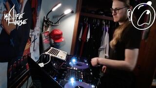 Sex Crazed Nymph Guzzles Cum & Drops A Chunky Load in U're Ear.mp4