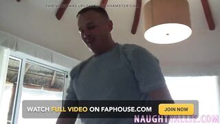Hawt Wife on Vacation Takes a Massive Facial After Screwing