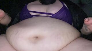 SSBBW SLO-Mo stomach play bouncing/slapping