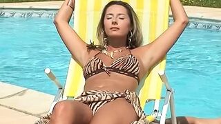 Sexy screwing in the sun