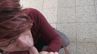 Hard Screw in a Teach Station - Popp Sylvie in Public