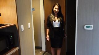 Sexually excited Hotel Receptionist Lets Guest Use Her Holes
