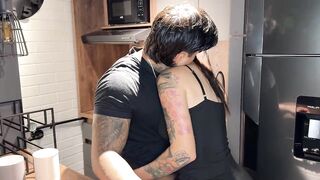 I miss my ex and resolve to call her... This is the reunion between Samy Ortiz and Christian Chaux