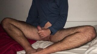 Teen Tugjob Cums on Feet