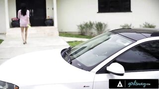 Tradwife Catches stepbae With Beauty