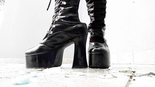 Lady Nymphelin breaks and tramples objects - part two