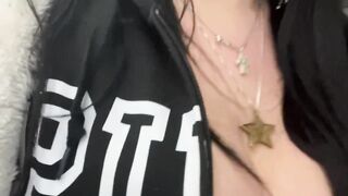 Doxy Flashes In Walmart