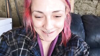 pixie close up cumming