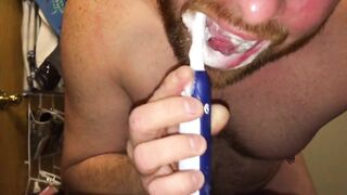 Cum see the foaming action of my Cum as toothpaste during the time that brushing my teeth with a Blow job-B Spinbrush