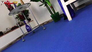 Alexya, the glamorous playgirl adores her feet