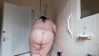SSBBW Lady Brads shower & abdomen jiggles