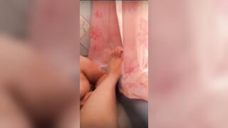 Chubby woman naked on bath time with a friend on Periscope